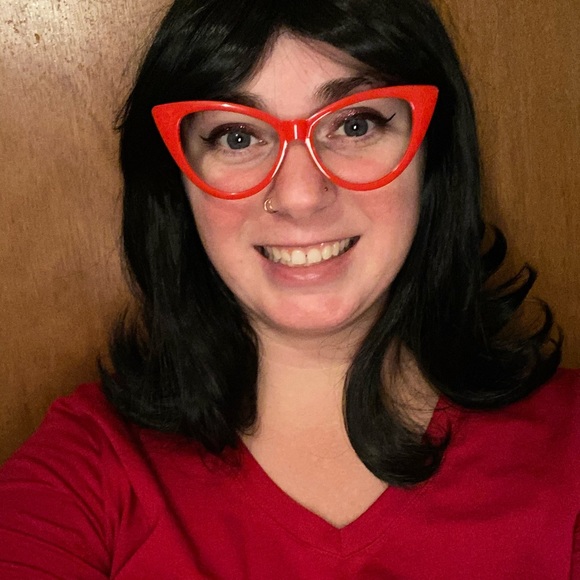 Meet your Posher, Shawnahawes 🖤 - Picture 10 of 16